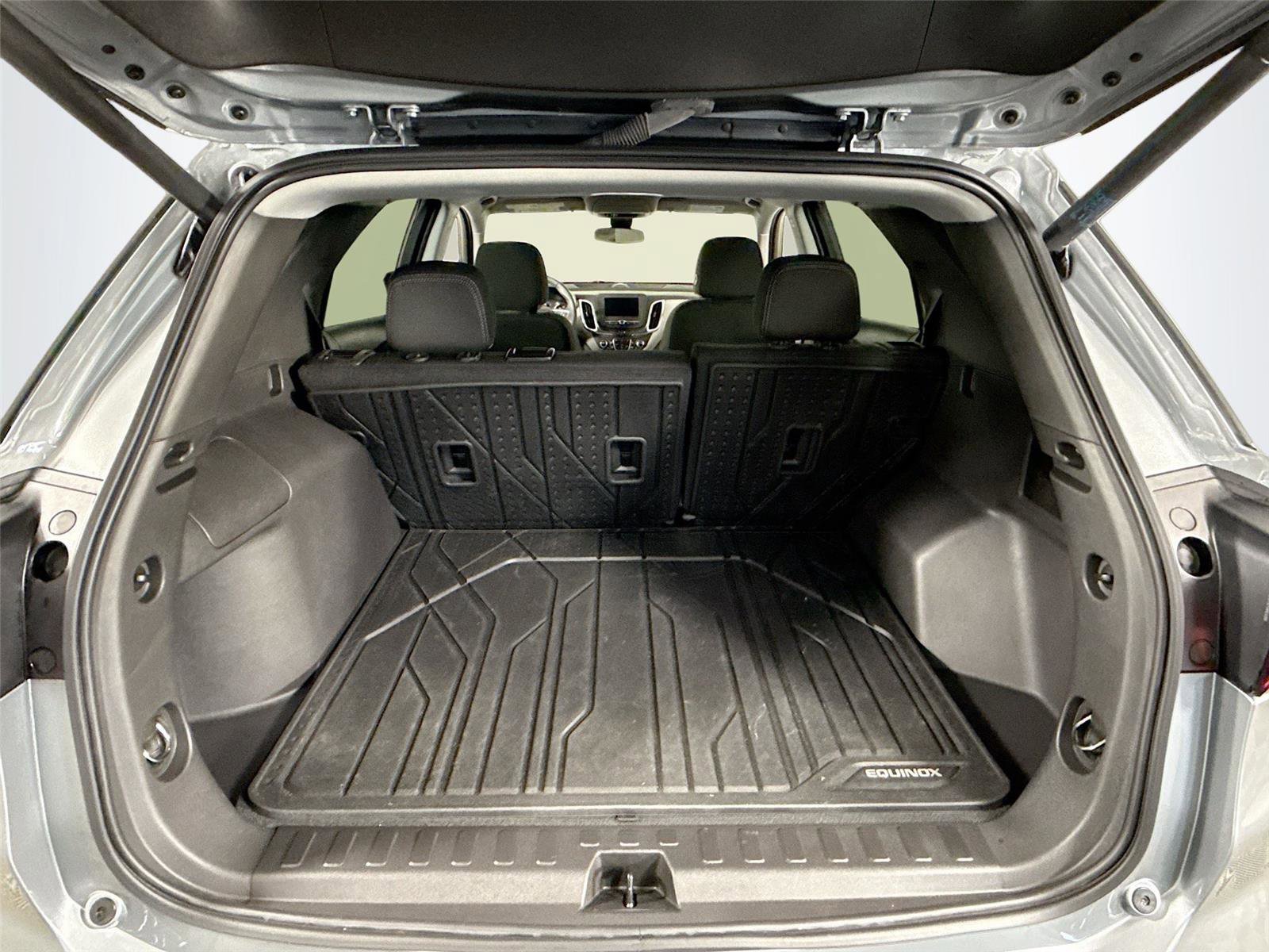Used 2024 Chevrolet Equinox LT w/ LPO, Floor Liner Package image 17