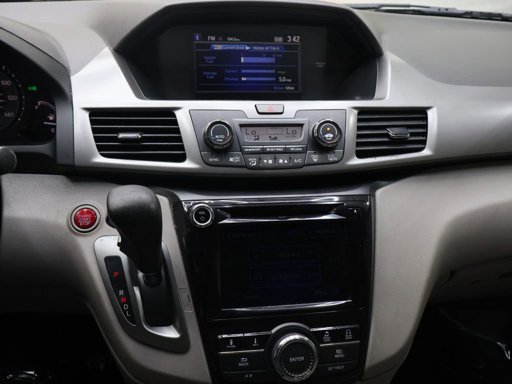 Used 2016 Honda Odyssey SE image 21