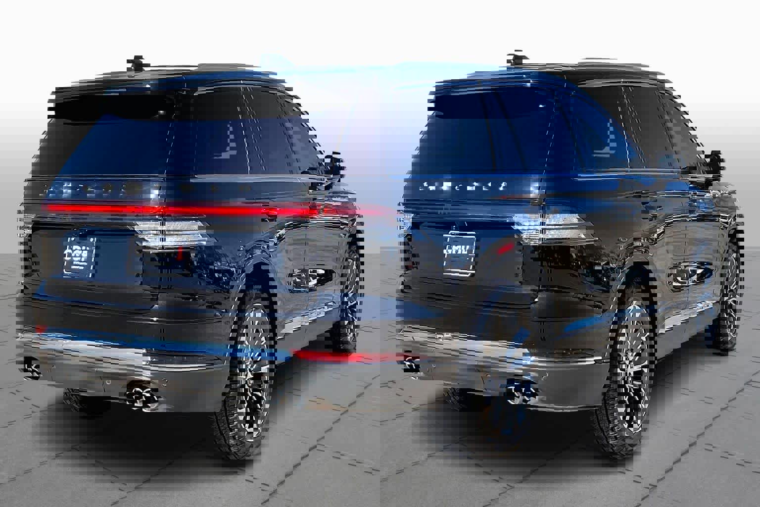 Used 2025 Lincoln Aviator Reserve image 13