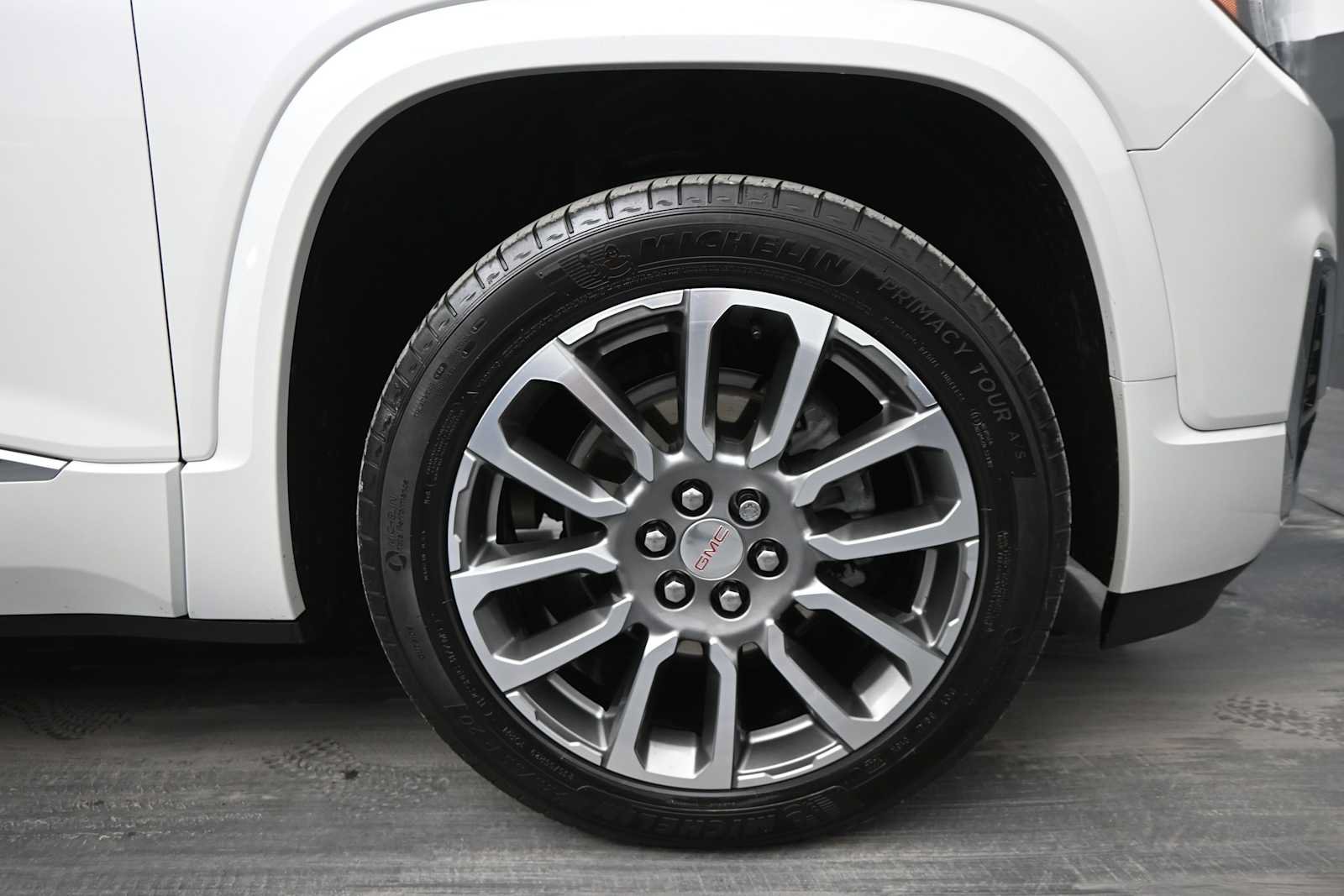 Used 2022 GMC Acadia Denali w/ Denali Ultimate Package AWD/4WD image 10
