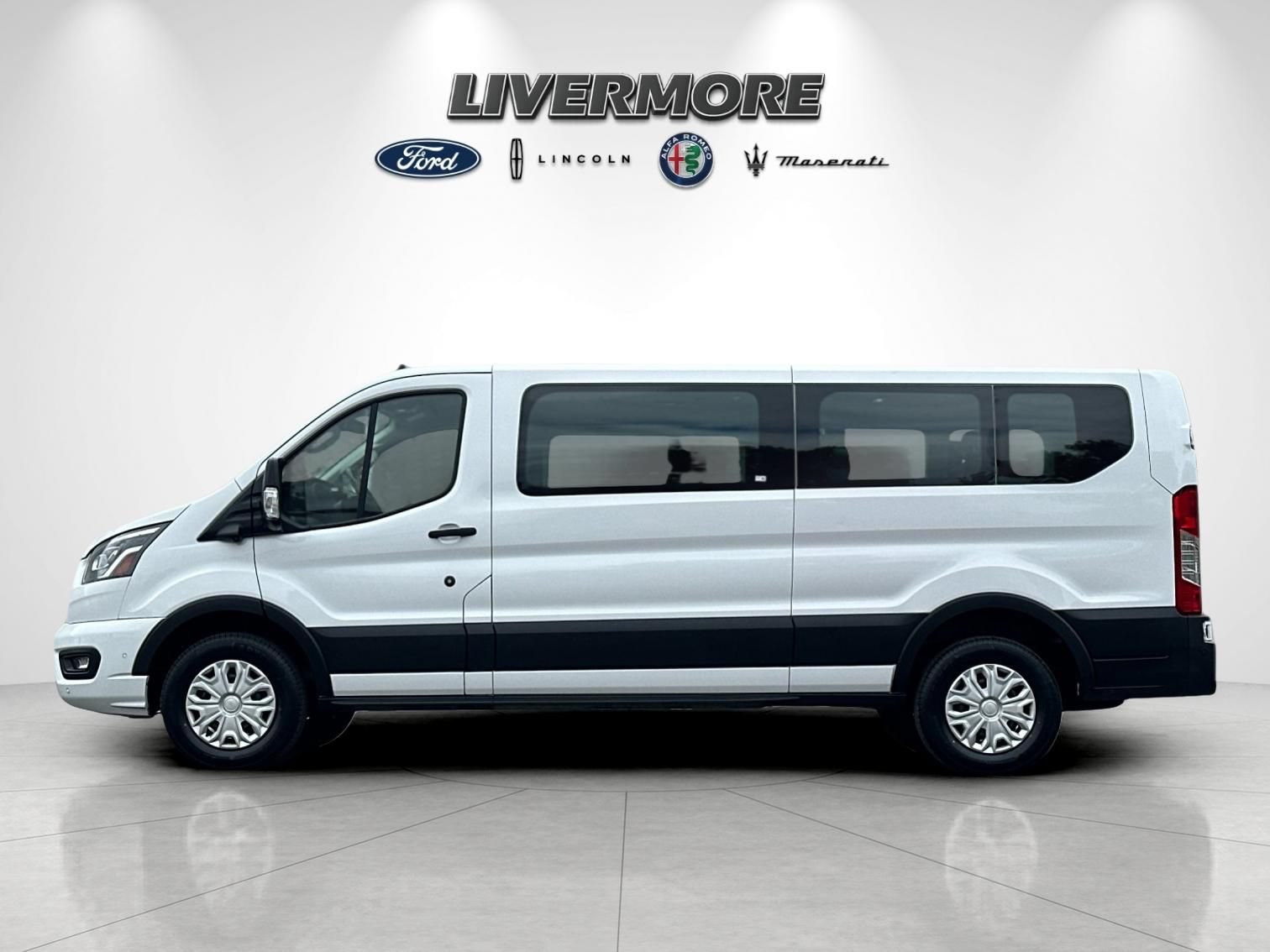 Certified 2023 Ford Transit 350 XLT RWD image 6