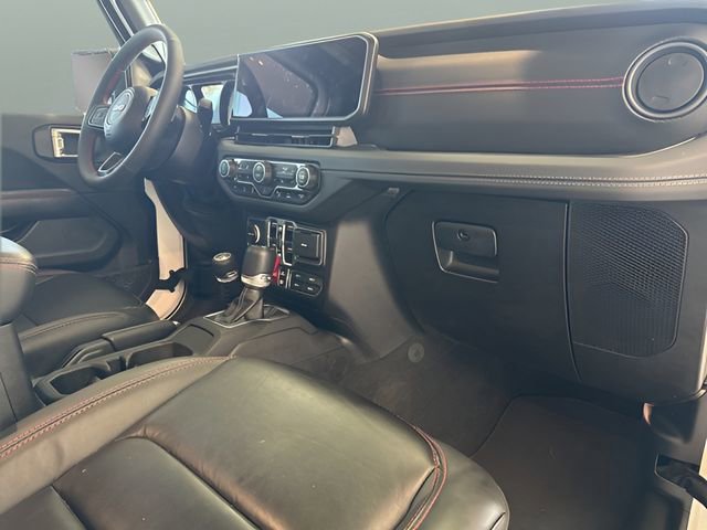 Used 2024 Jeep Wrangler Unlimited Rubicon image 21