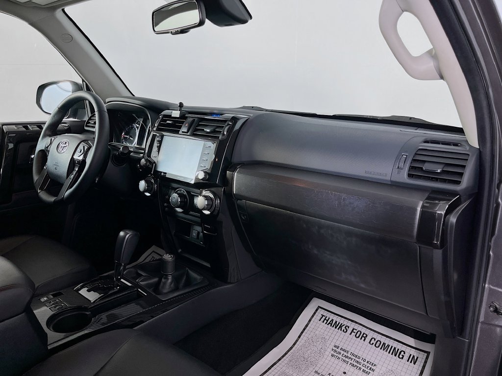 Used 2021 Toyota 4Runner Venture AWD/4WD image 32