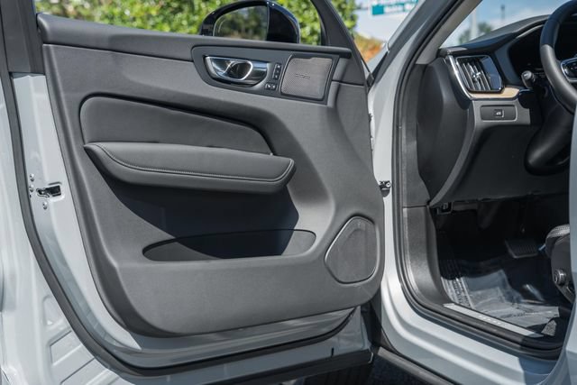 New 2027 Volvo XC60 B5 Ultra AWD/4WD image 39