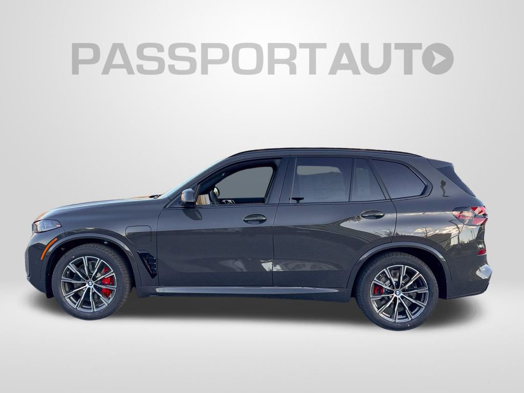 New 2026 BMW X5 xDrive50e w/ M Sport Package image 2