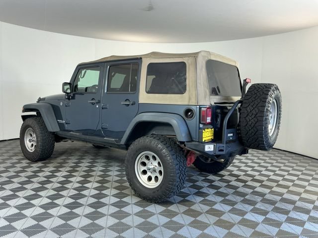 Used 2008 Jeep Wrangler Unlimited Rubicon w/ Dual Top Group AWD/4WD image 7