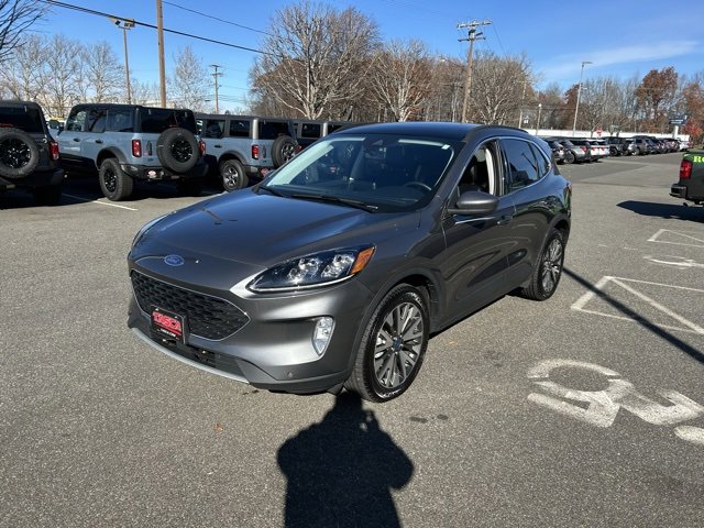 Used 2022 Ford Escape Titanium w/ Class II Trailer Tow Package image 3