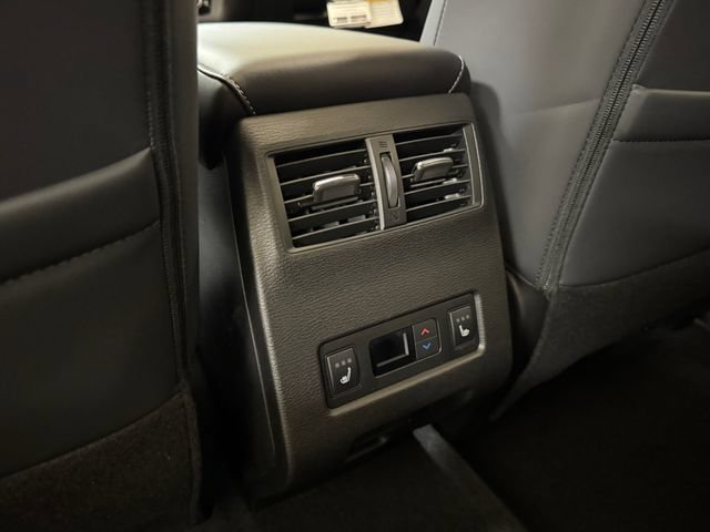 New 2026 Mitsubishi Outlander SEL Black Edition FWD image 25