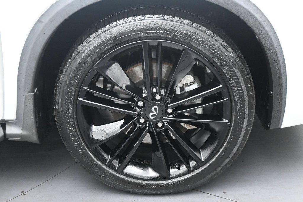Used 2025 INFINITI QX55 Essential AWD/4WD image 9