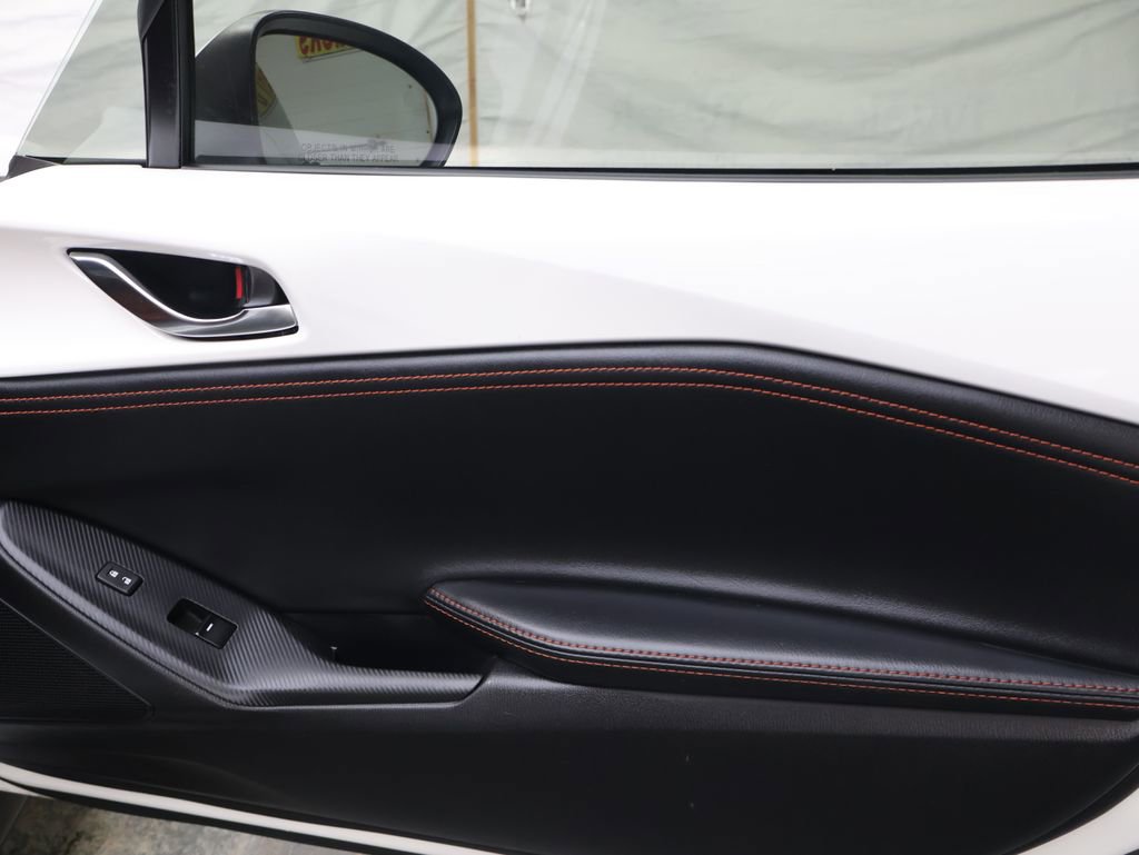 Used 2022 MAZDA MX-5 Miata RF Grand Touring w/ Appearance Package image 12