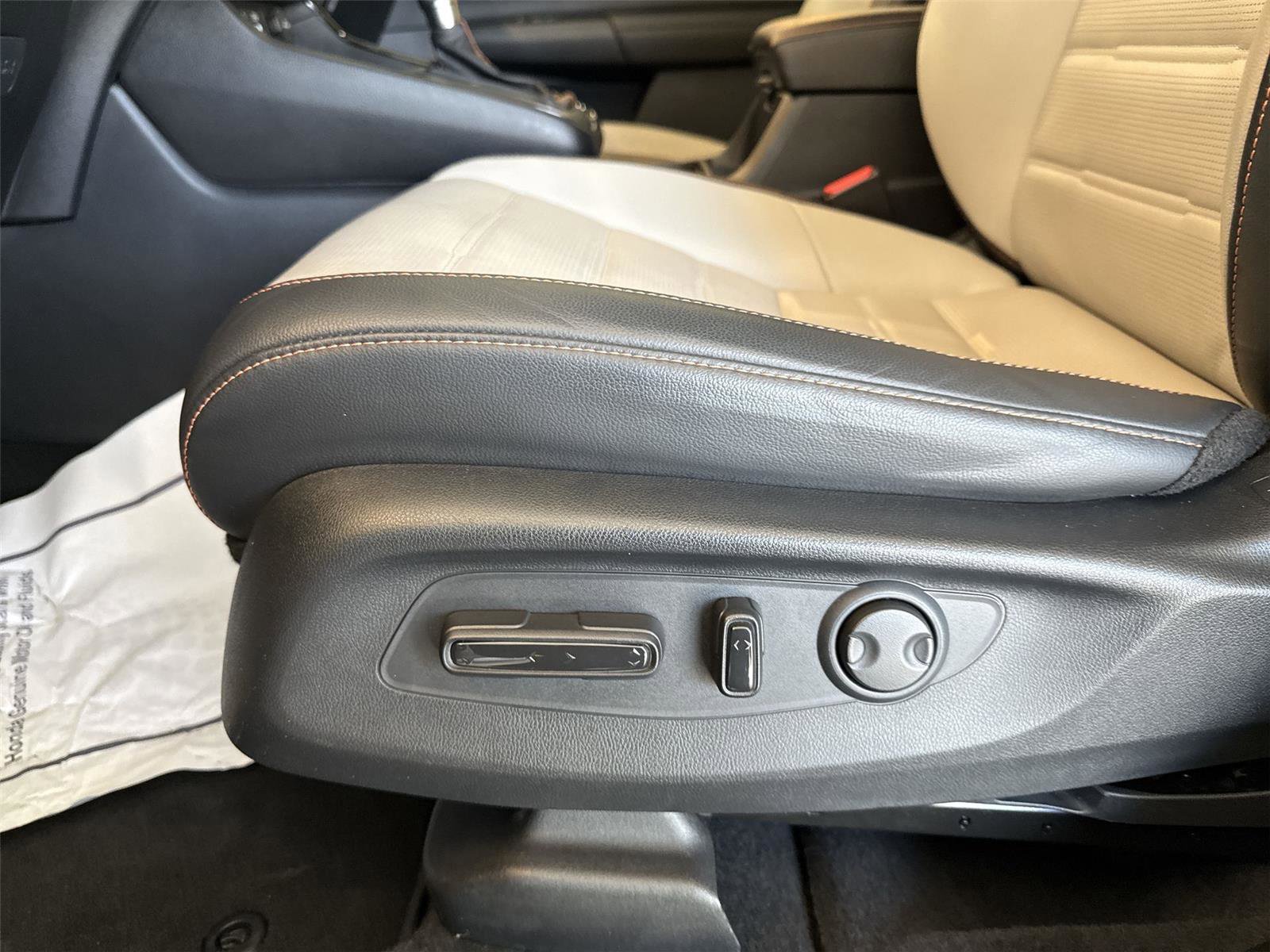 Used 2023 Honda CR-V Sport Touring image 14