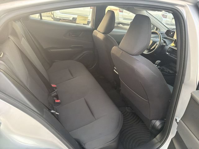 Certified 2025 Toyota Prius LE FWD image 28