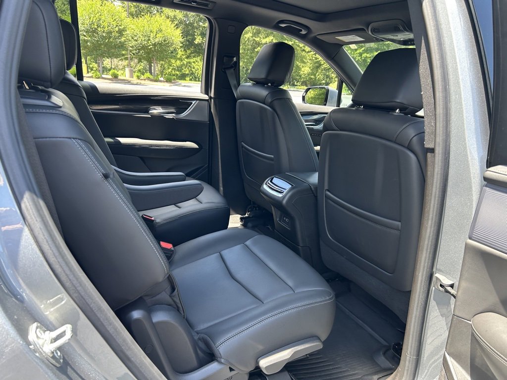 Used 2024 Cadillac XT6 Sport w/ Technology Package image 52