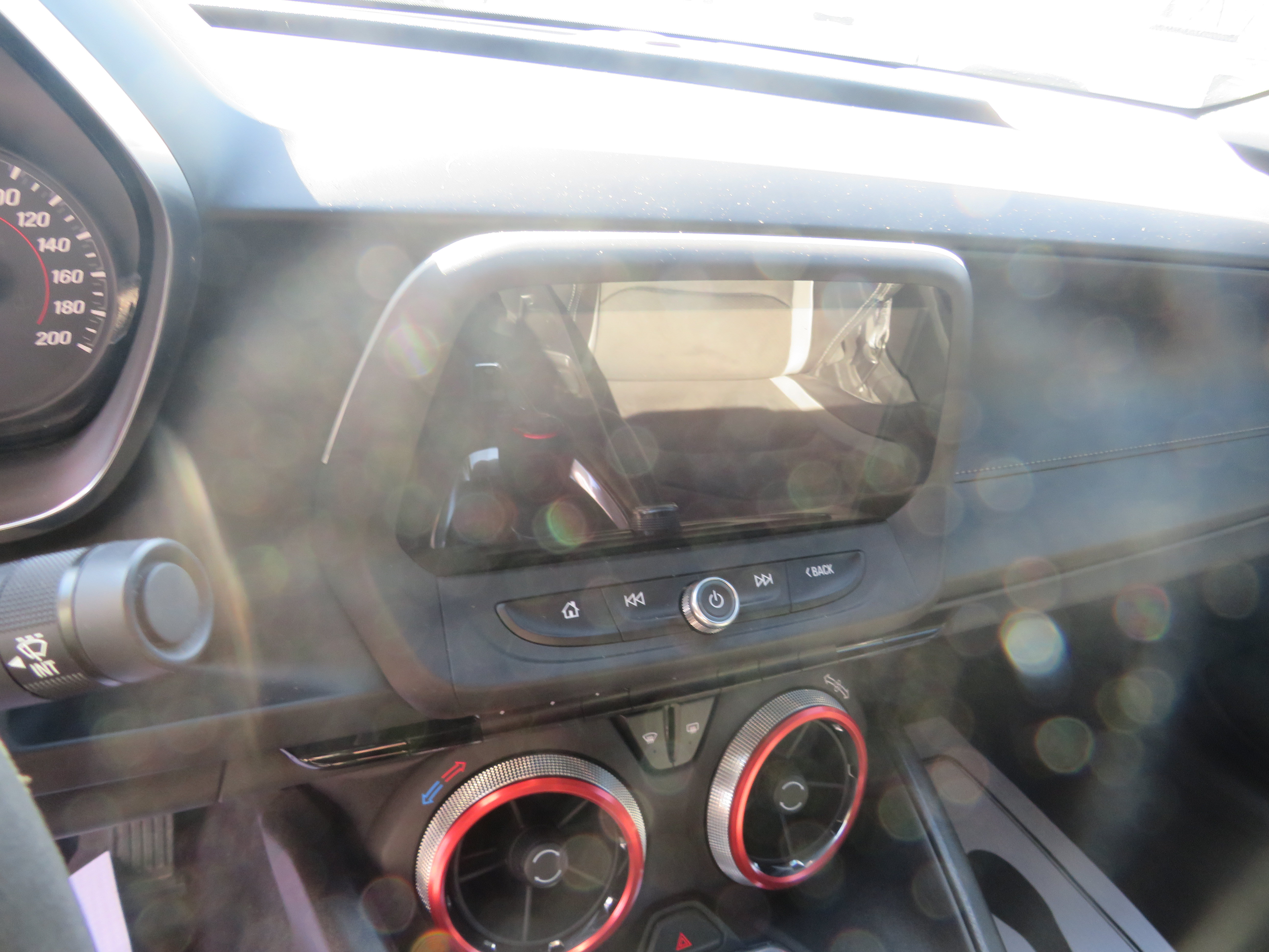 Used 2018 Chevrolet Camaro SS RWD image 12