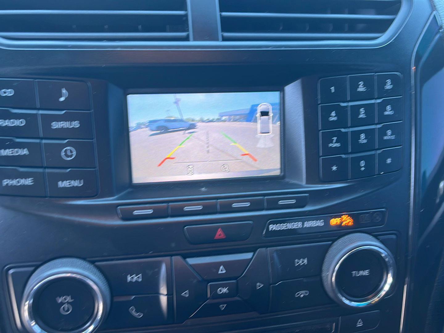 Used 2016 Ford Explorer XLT FWD image 14