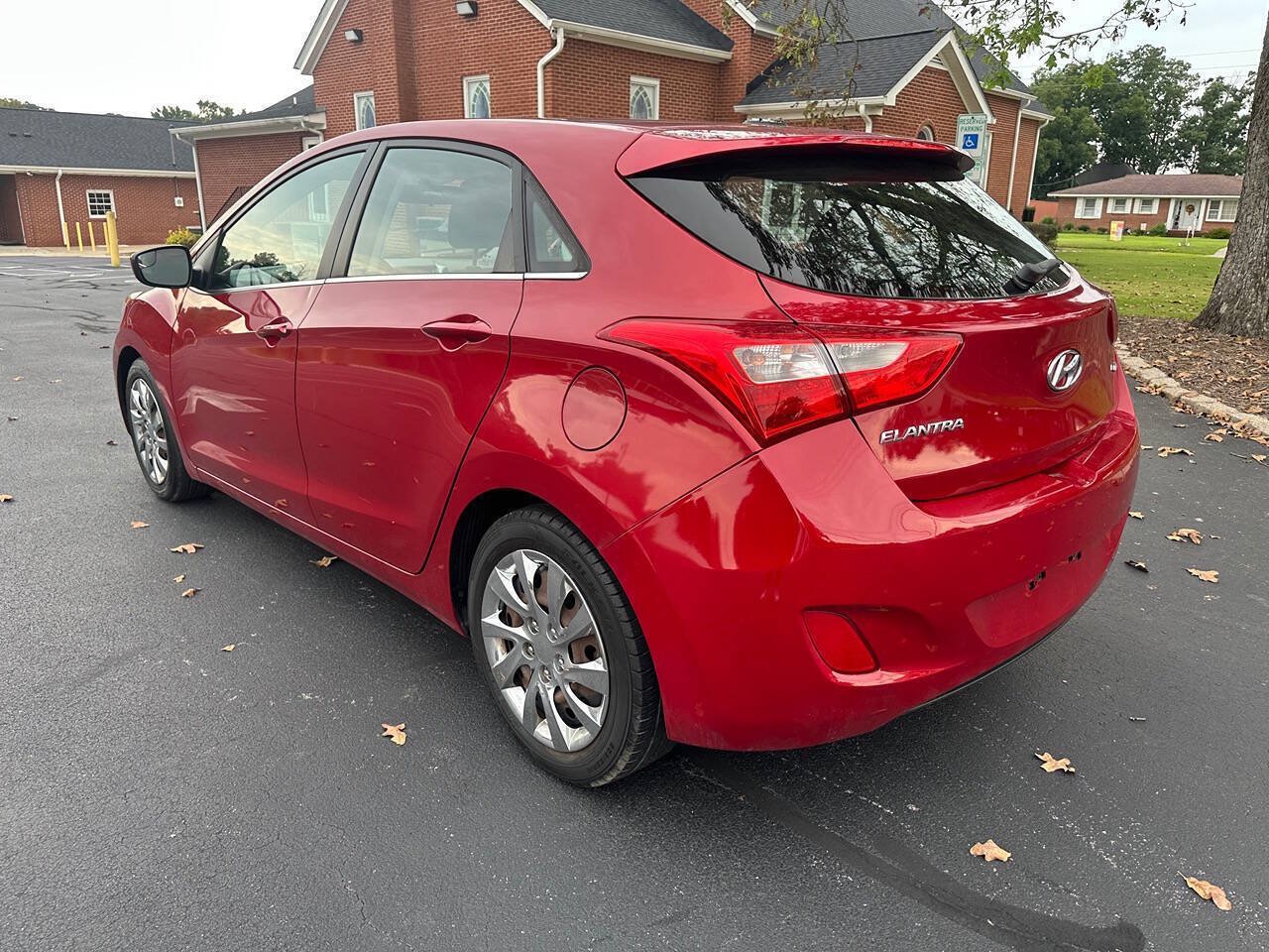 Used 2016 Hyundai Elantra GT FWD image 7