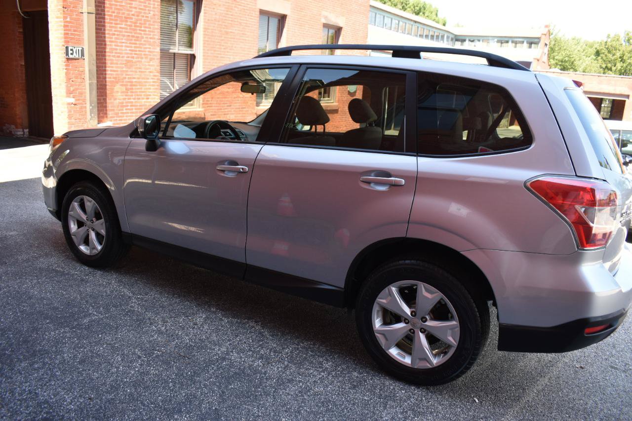 Used 2016 Subaru Forester 2.5i Premium w/ All-Weather Package AWD/4WD image 6