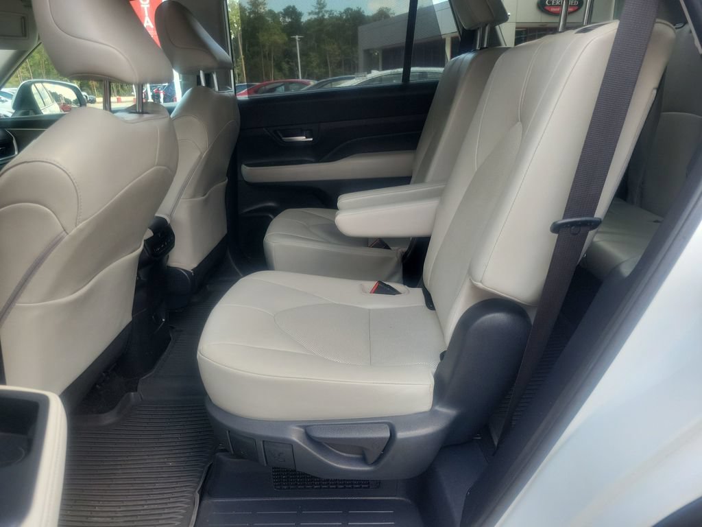 Certified 2024 Toyota Grand Highlander XLE FWD image 27