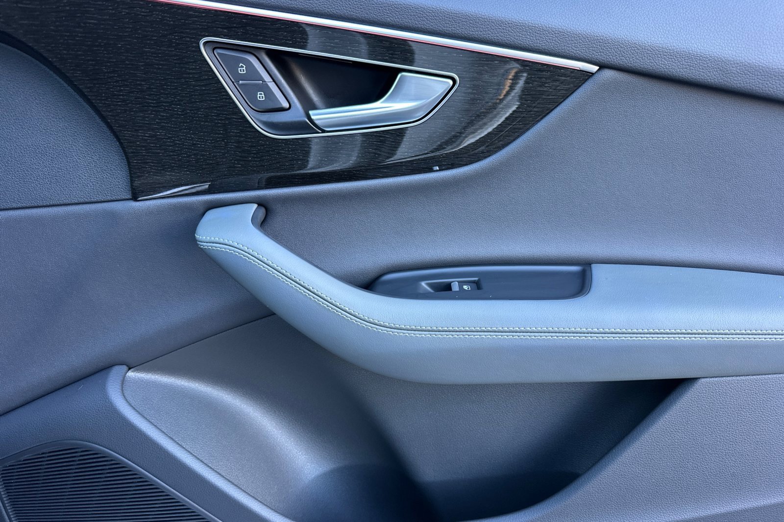 Used 2025 Audi Q7 3.0T Premium Plus image 19