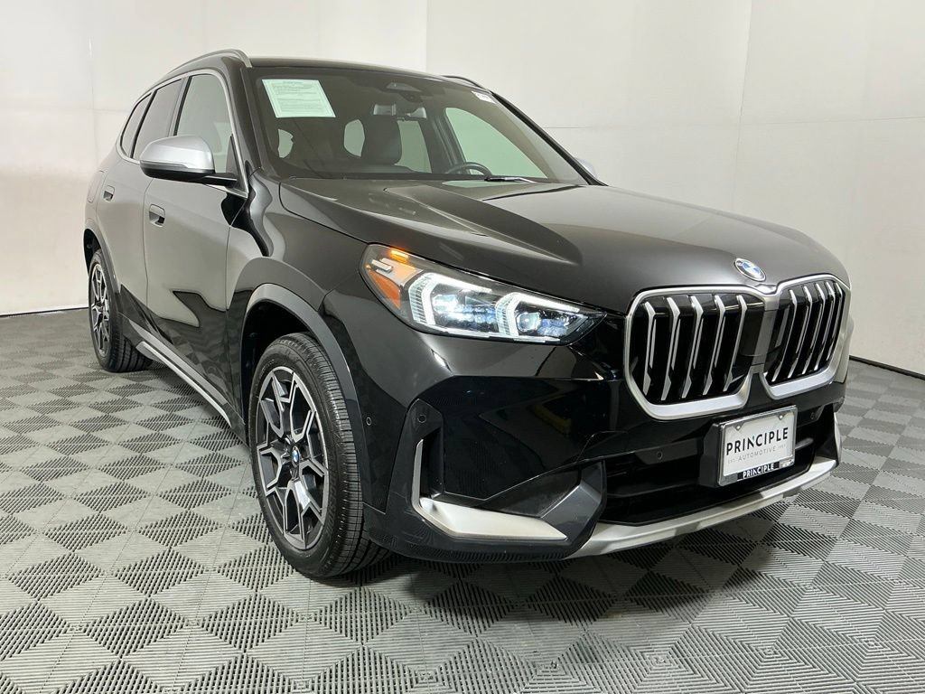 Used 2023 BMW X1 xDrive28i w/ Convenience Package AWD/4WD image 4