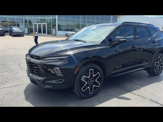 Used 2024 Chevrolet Blazer RS w/ LPO, Floor Liner Package AWD/4WD image 4