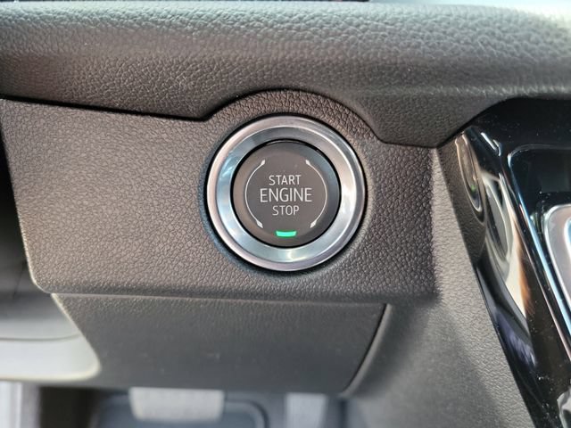 New 2026 Chevrolet Traverse Z71 w/ Enhanced Driving Package AWD/4WD image 34
