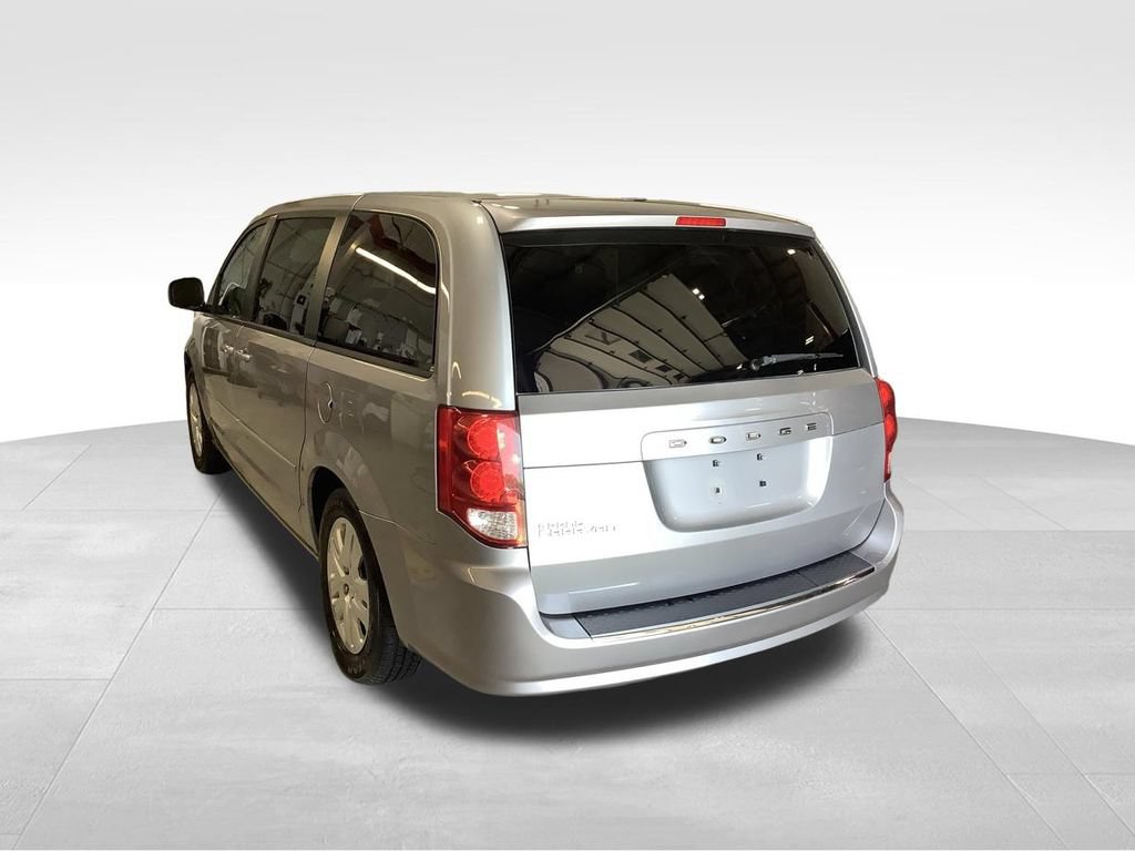 Used 2014 Dodge Grand Caravan SE w/ Quick Order Package 29E SE FWD image 3