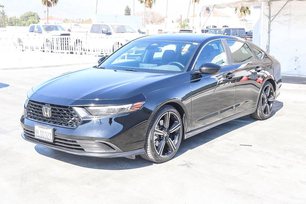Used 2024 Honda Accord Sport image 4