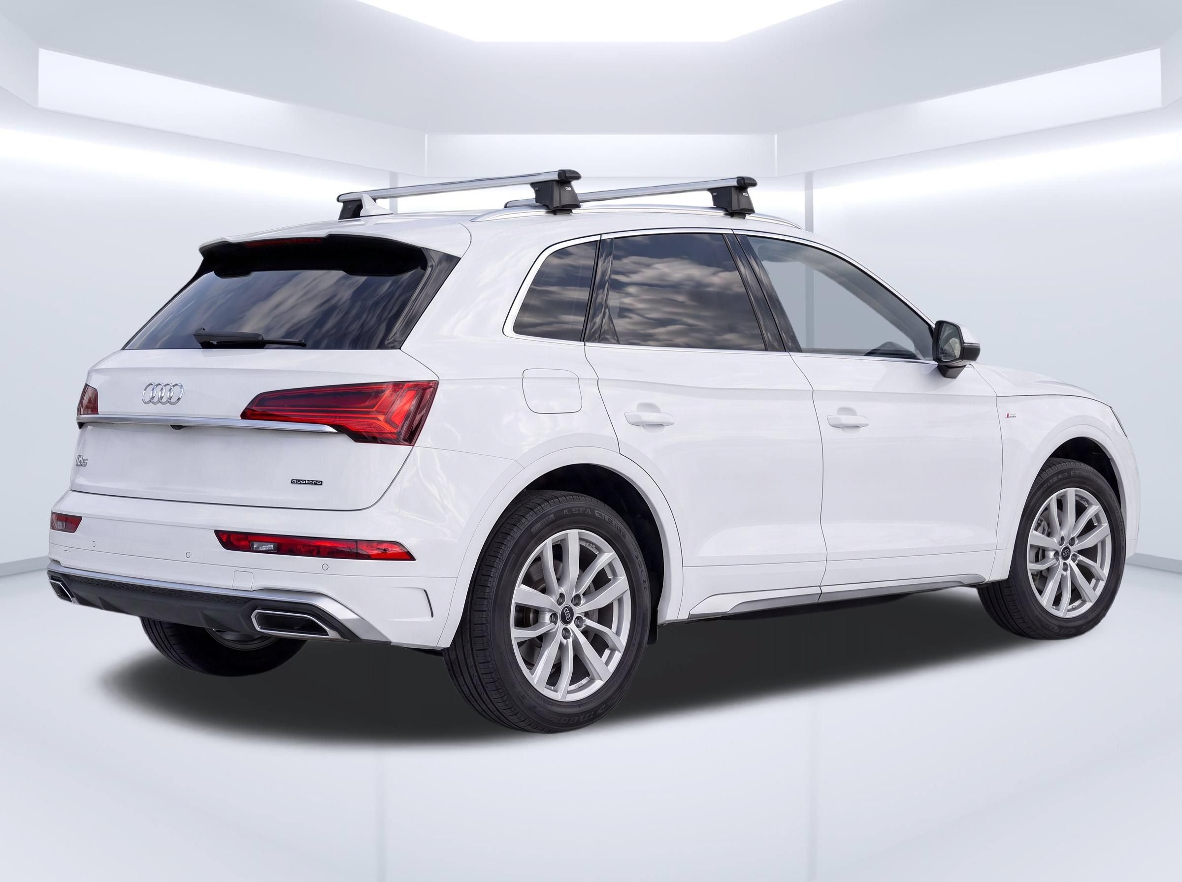 Used 2023 Audi Q5 2.0T Premium w/ Convenience Package AWD/4WD image 4