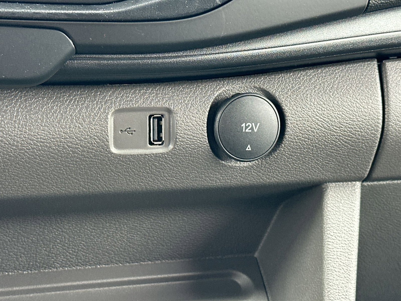 New 2026 Ford Transit 350 148 High Roof Extended DRW w/ Load Area Protection Package RWD image 27