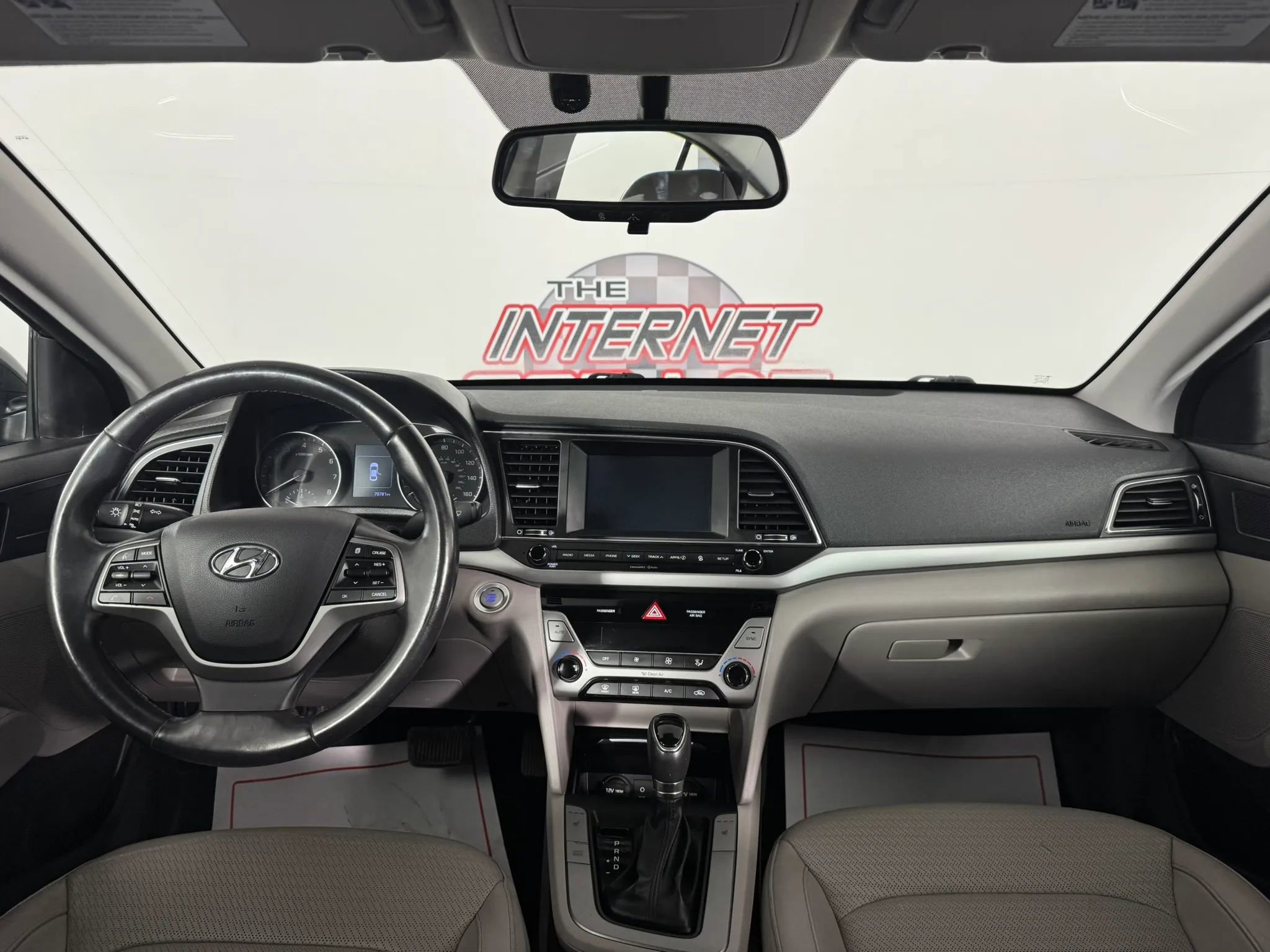 Used 2017 Hyundai Elantra Limited FWD image 11