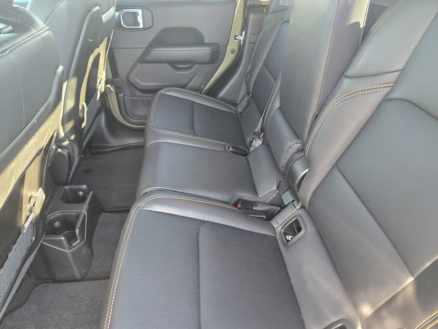 Used 2025 Jeep Gladiator Sport image 9