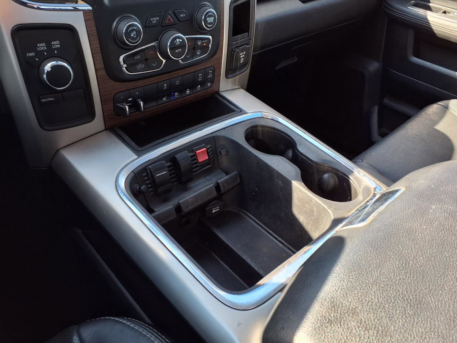Used 2018 RAM 2500 Laramie w/ Convenience Group AWD/4WD image 25