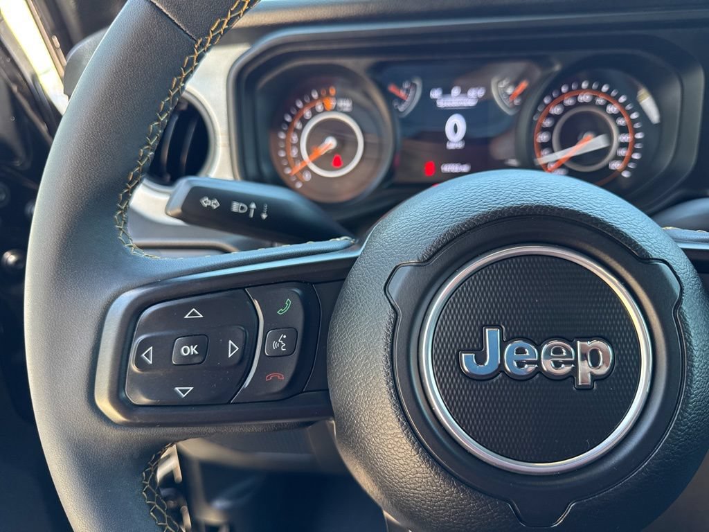 Used 2024 Jeep Gladiator Sport AWD/4WD image 32