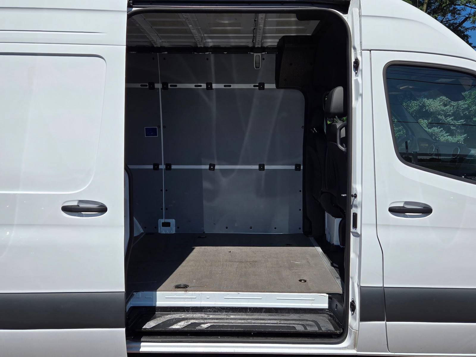 Certified 2025 Mercedes-Benz Sprinter 2500 image 27