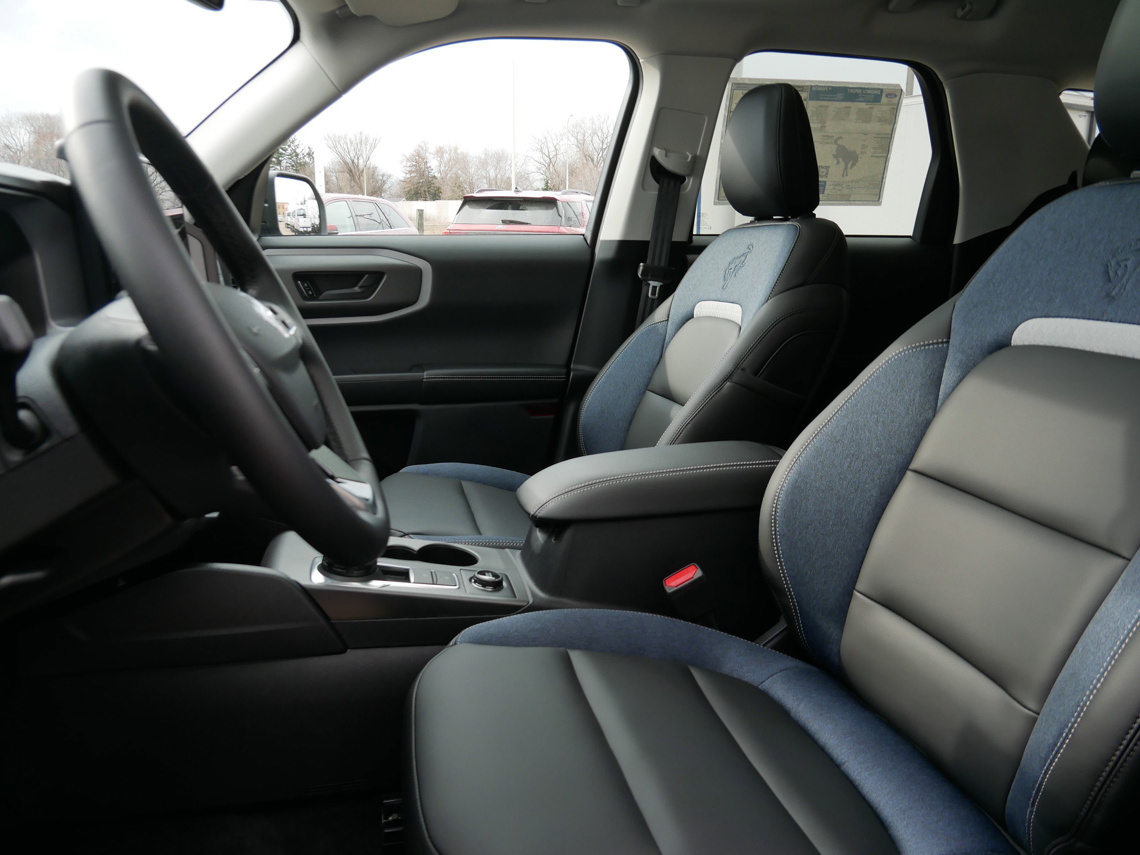 New 2025 Ford Bronco Sport Outer Banks w/ Outer Banks Tech Package+ AWD/4WD image 5