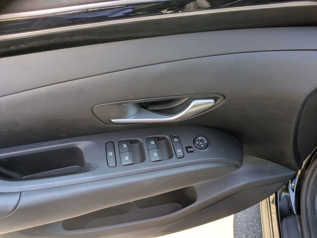 Certified 2023 Hyundai Tucson SEL AWD/4WD image 10