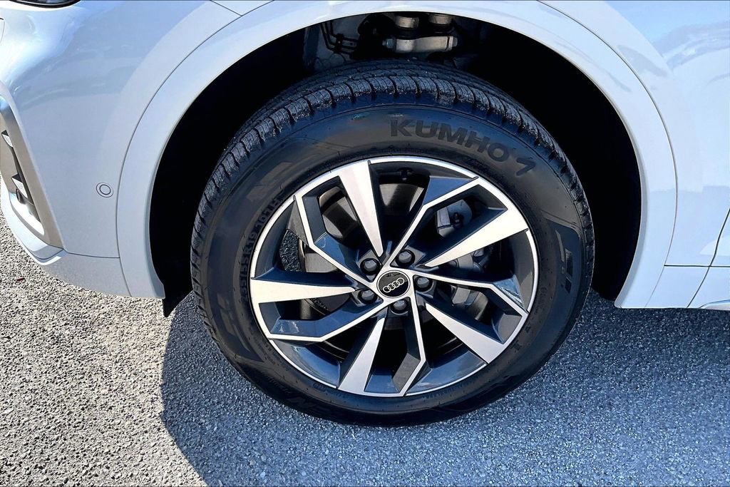 Certified 2023 Audi Q5 2.0T Prestige image 13