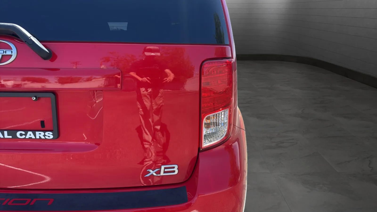 Used 2014 Scion xB FWD image 27