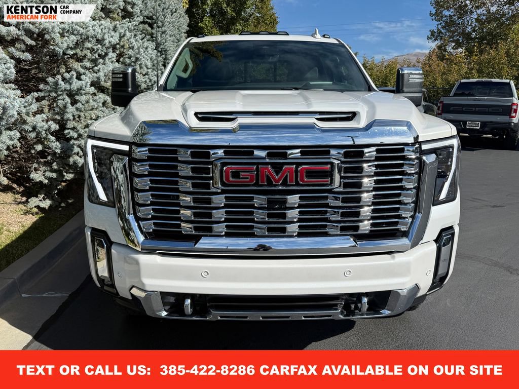 Used 2025 GMC Sierra 3500 Denali w/ Denali Reserve Package image 2