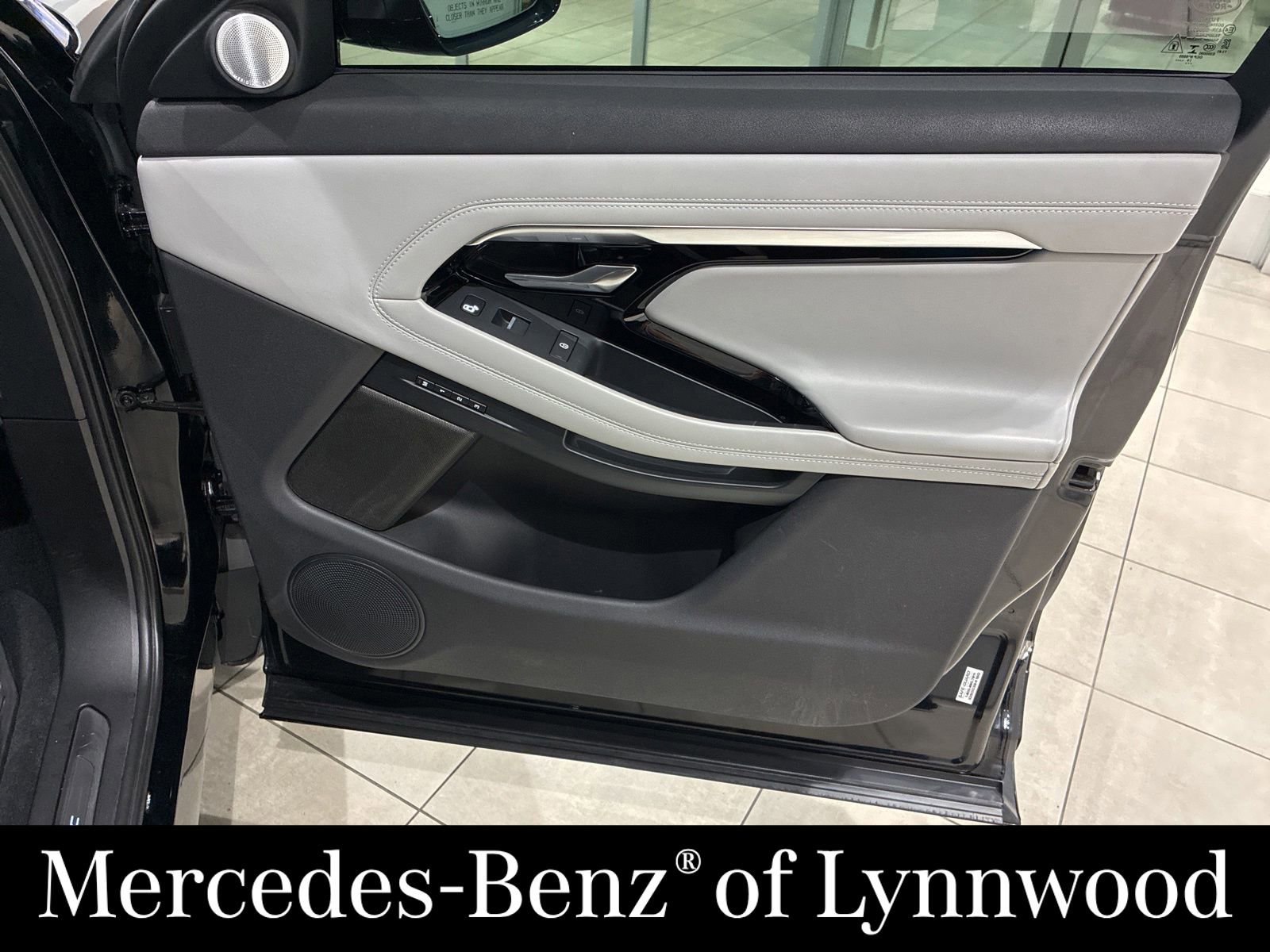 Used 2020 Land Rover Range Rover Evoque R-Dynamic HSE AWD/4WD image 20