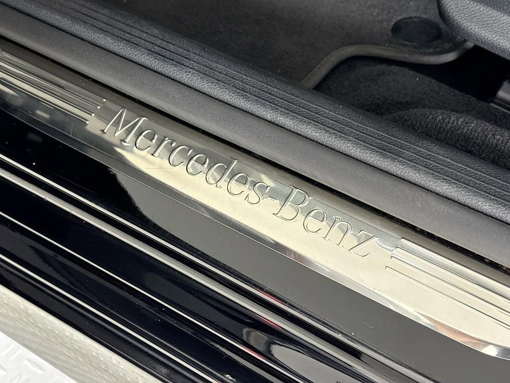 Used 2022 Mercedes-Benz E 350 Sedan image 18