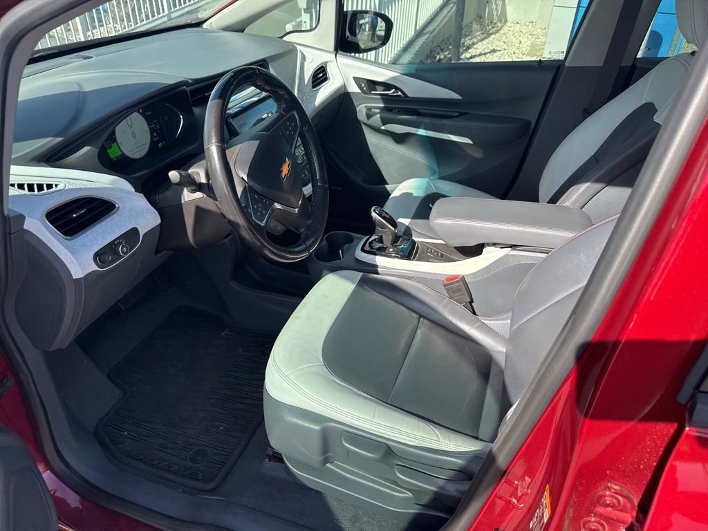 Used 2020 Chevrolet Bolt Premier w/ Infotainment Package image 3