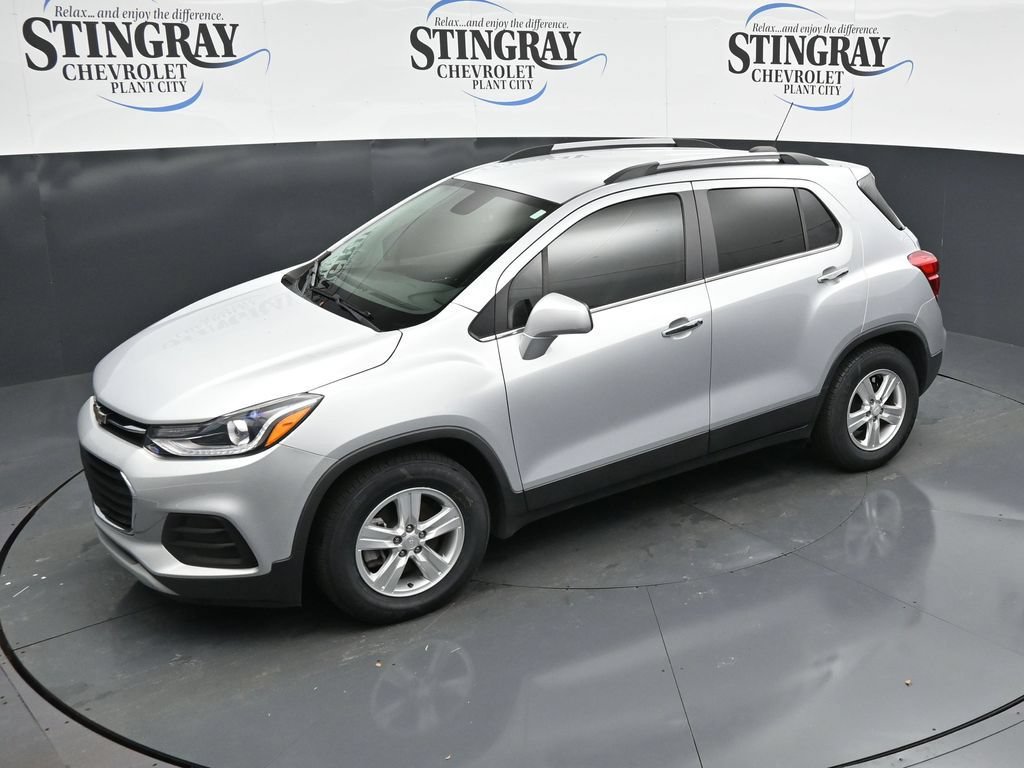 Used 2020 Chevrolet Trax LT w/ Driver Confidence Package FWD image 20