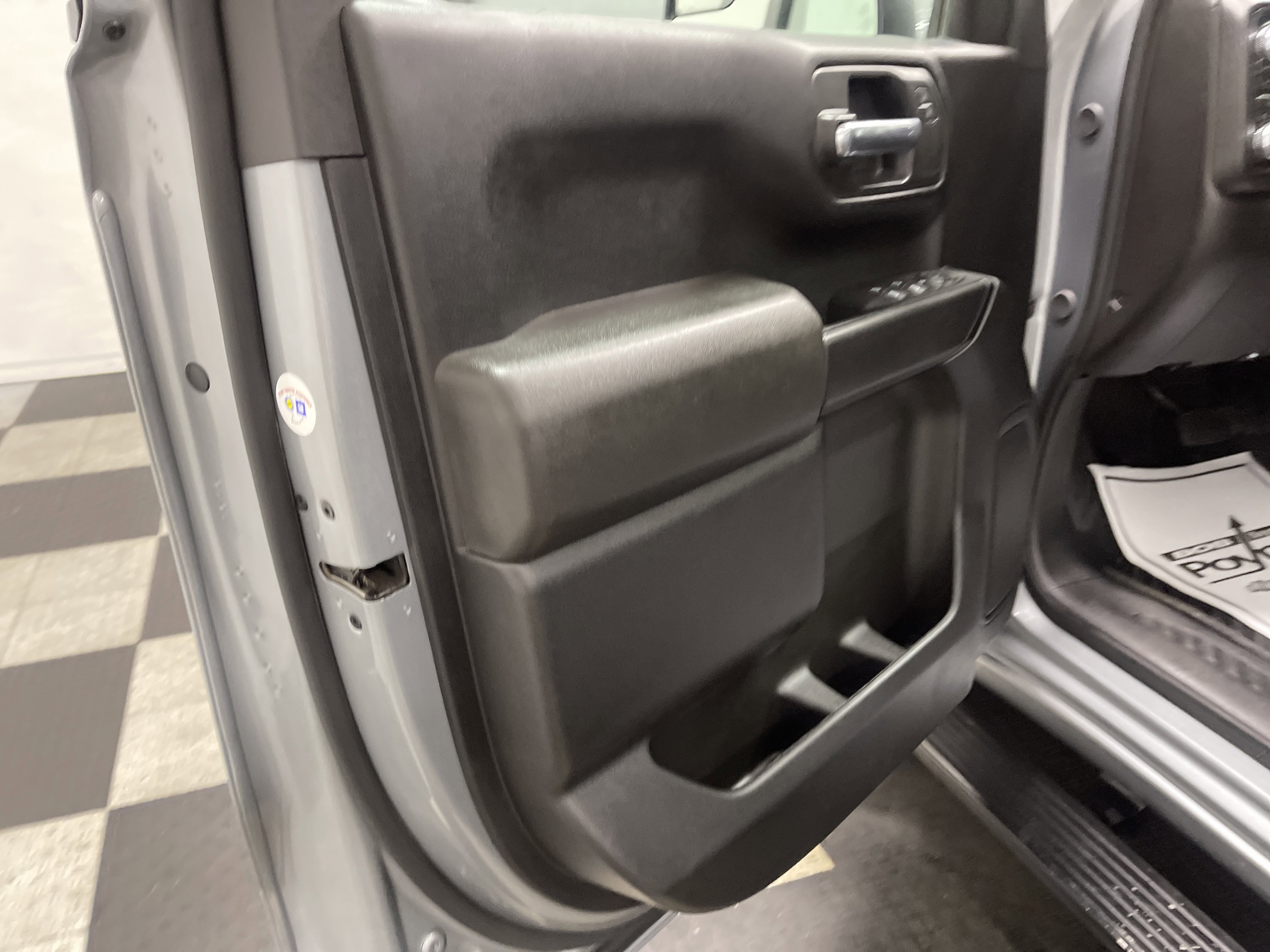 Used 2024 GMC Sierra 1500 Pro w/ Graphite Edition image 10