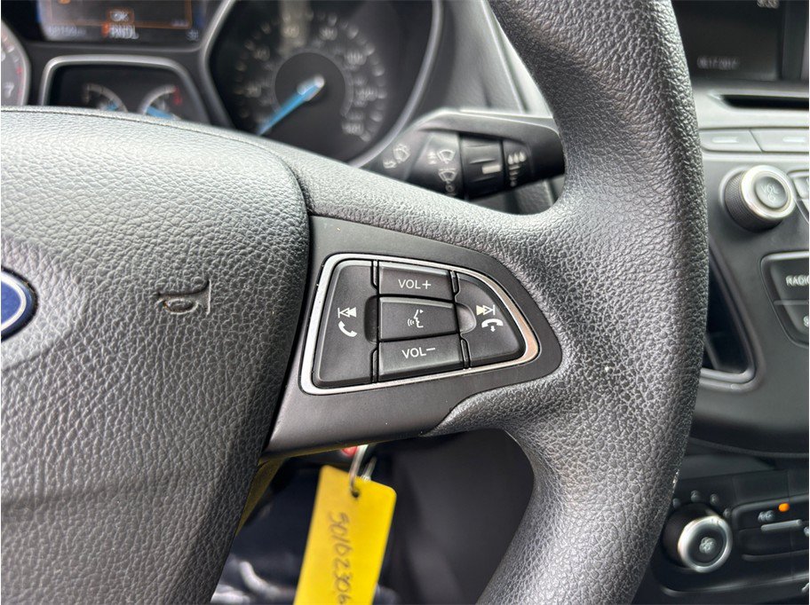 Used 2017 Ford Focus SE FWD image 20