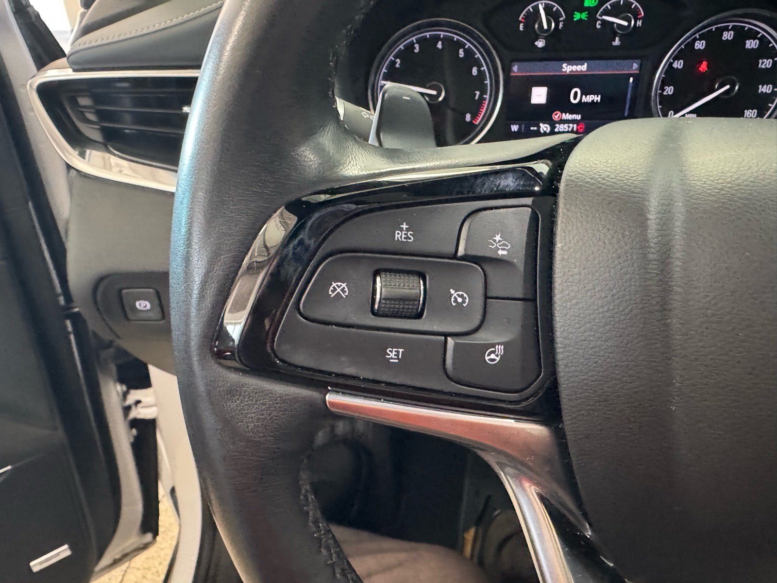Certified 2024 Buick Enclave Essence w/ Experience Buick Package AWD/4WD image 27