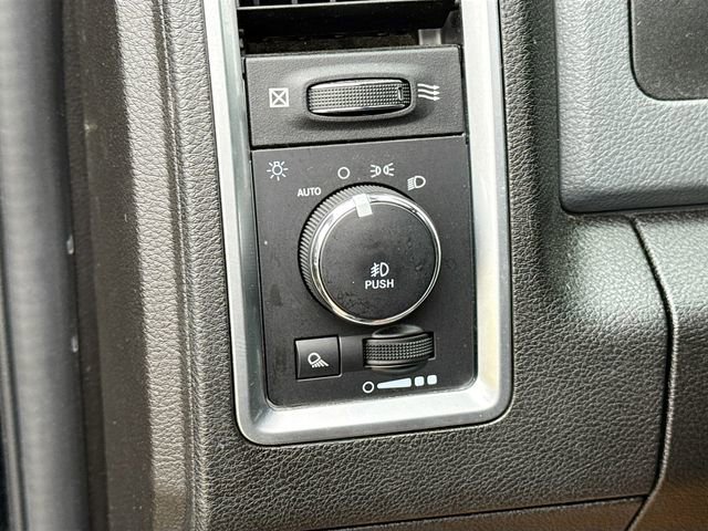 Used 2019 RAM 1500 Classic Warlock w/ Electronics Group image 11