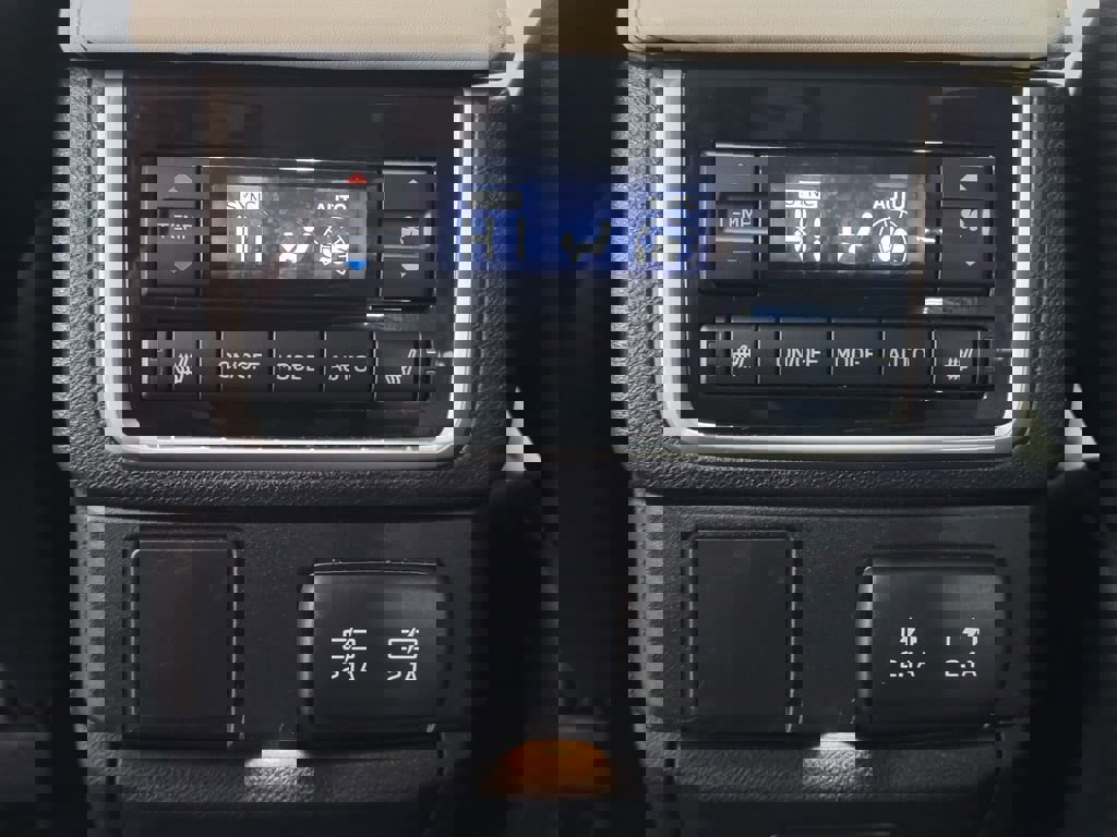 Used 2022 Subaru Ascent Limited image 23