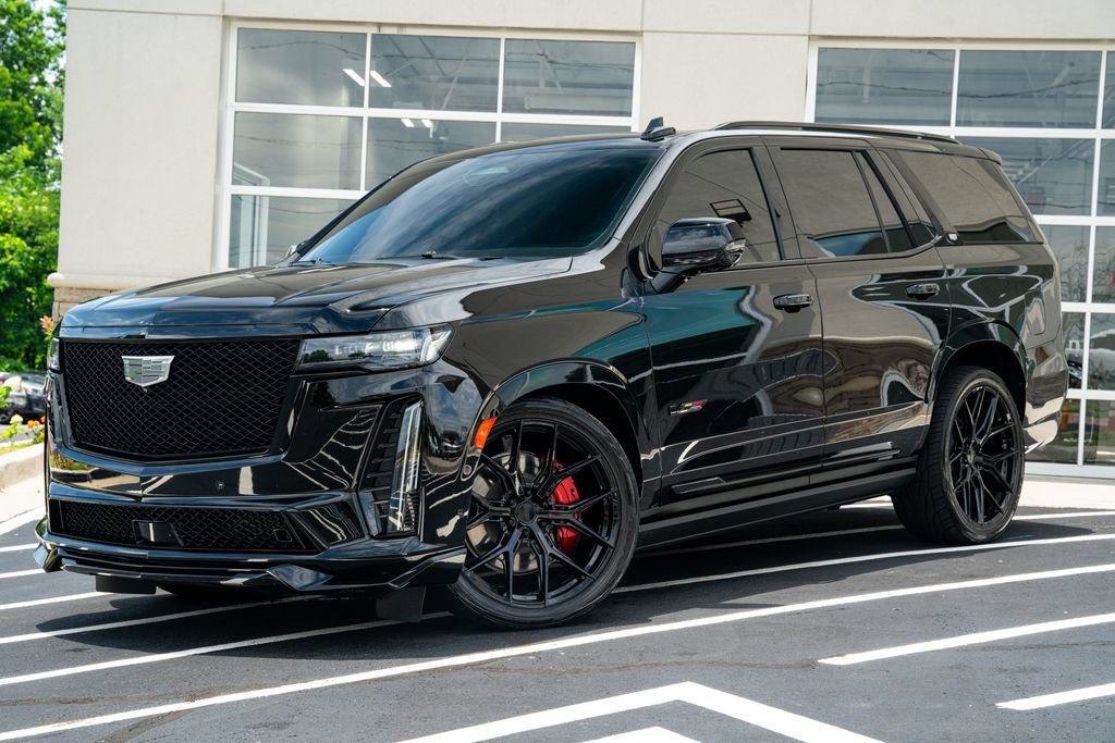 Used 2023 Cadillac Escalade V AWD/4WD image 2